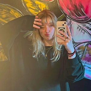 Meet your Posher, Natalie